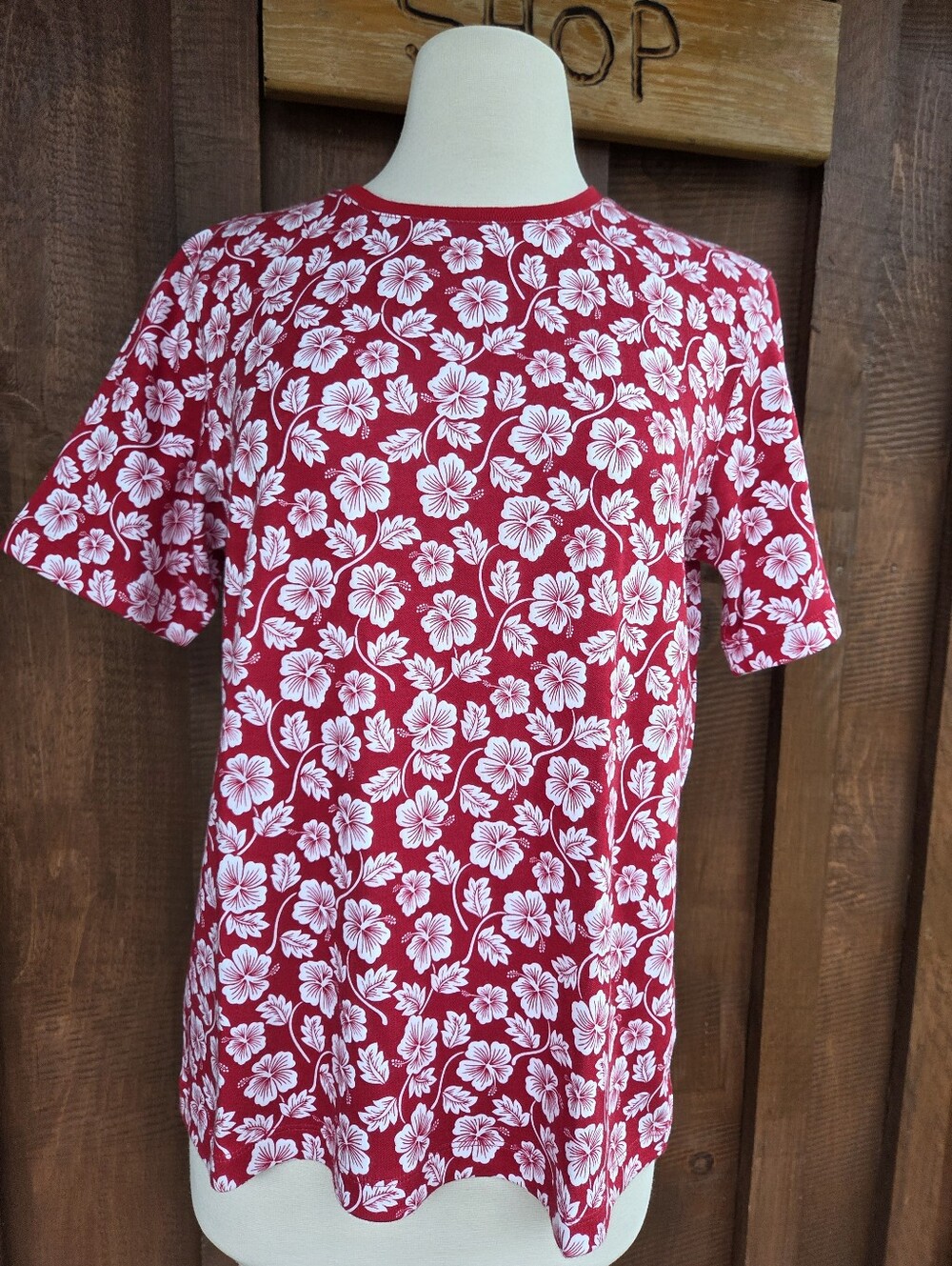90s NWT Cabin Creek Red Floral Tee JCpenney